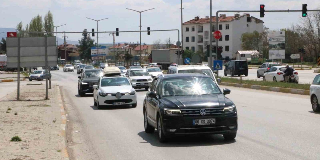 Bayram Dönüşü Tatilcilerin Yoğunluğu Başladı
