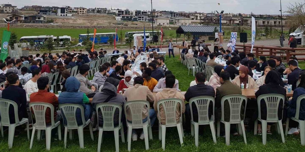 Yabancı Uyruklu Öğrencilerin Ramazan Bayramı Coşkusu