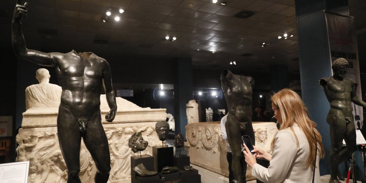 Kaçırılan 25 Bin 525 Eser Yurda Döndü