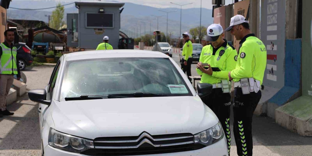 Bayram Tatili Dönüşünde Trafik Denetimleri Arttı