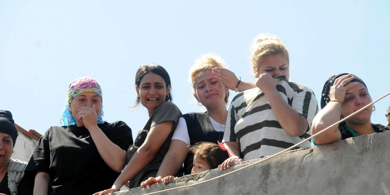 Eşinin Öldürdüğü Petek, Gözyaşlarıyla Son Yolculuğunu Uğurlandı