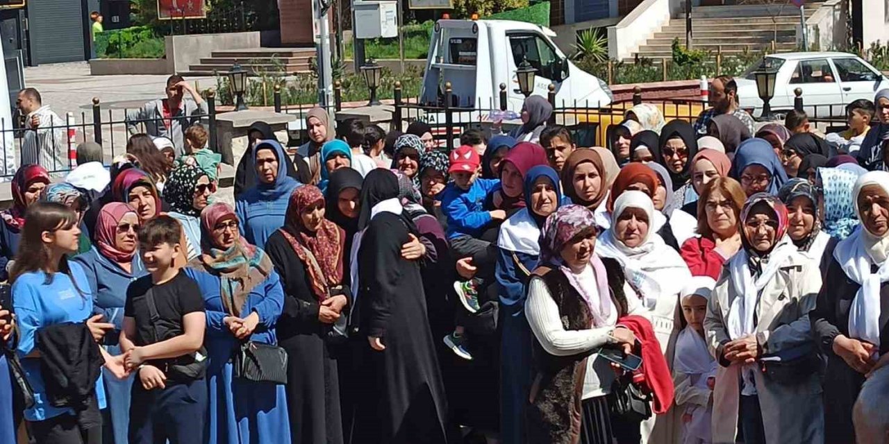 Devrekli Umreciler Kutsal Topraklara Uğurlandı
