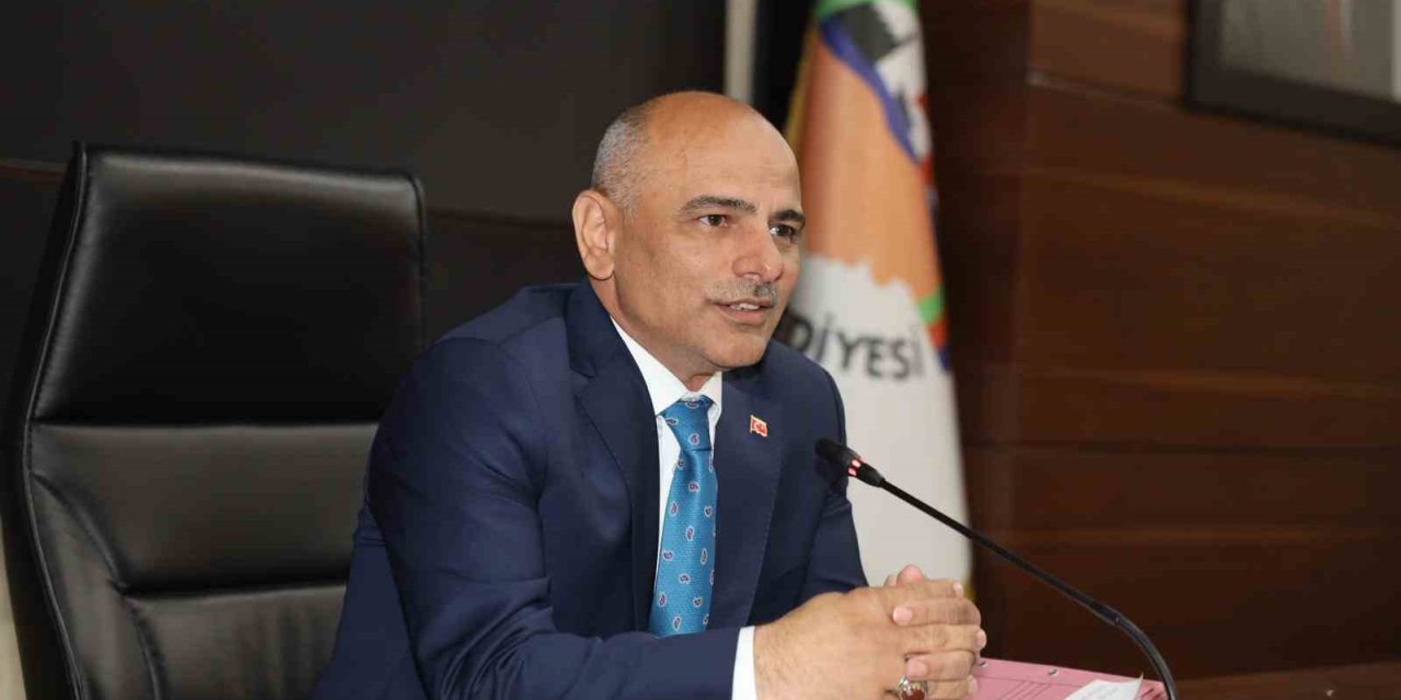 Başkan Söğüt: "Siyasi Rozetlerimizi Bir Kenara Bırakacağız"