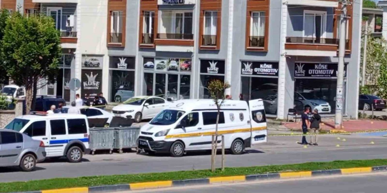 Şehir Dışından Gelip Oto Galeriyi Kurşunladılar: 1 Yaralı, 4 Gözaltı