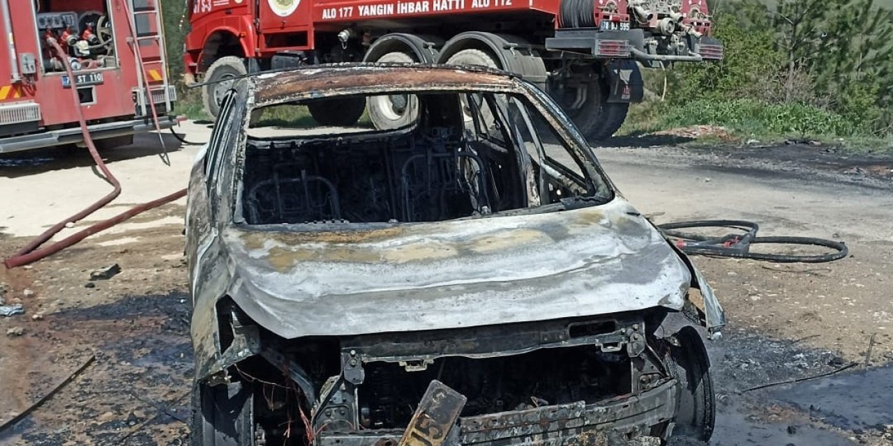 Seyir Halindeki Otomobil Yandı