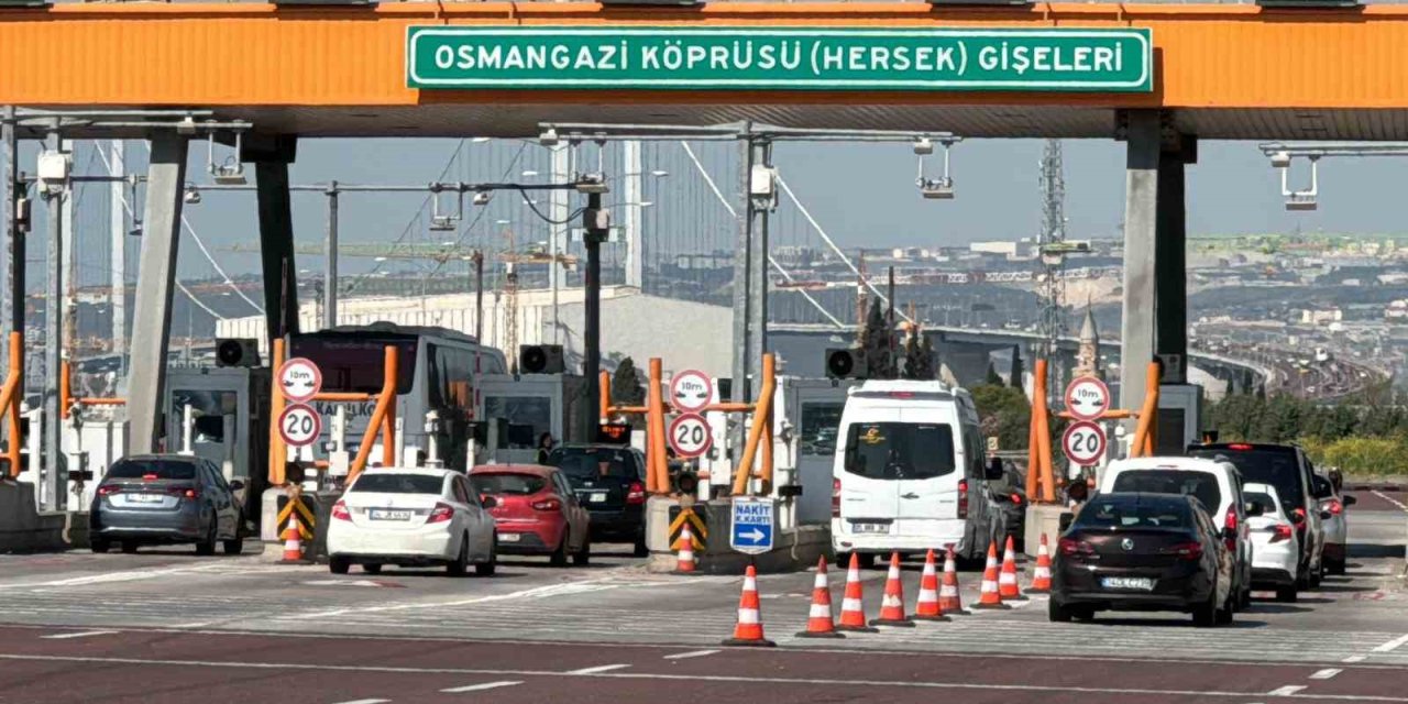 Osman Gazi Köprüsü’nde Bayram Tatili Yoğunluğu