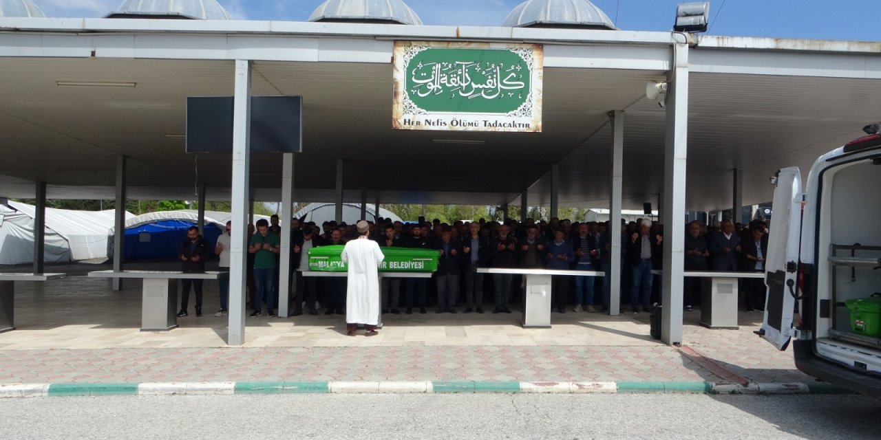 Tartıştığı Kocasını Bıçakla Öldürdü (2)