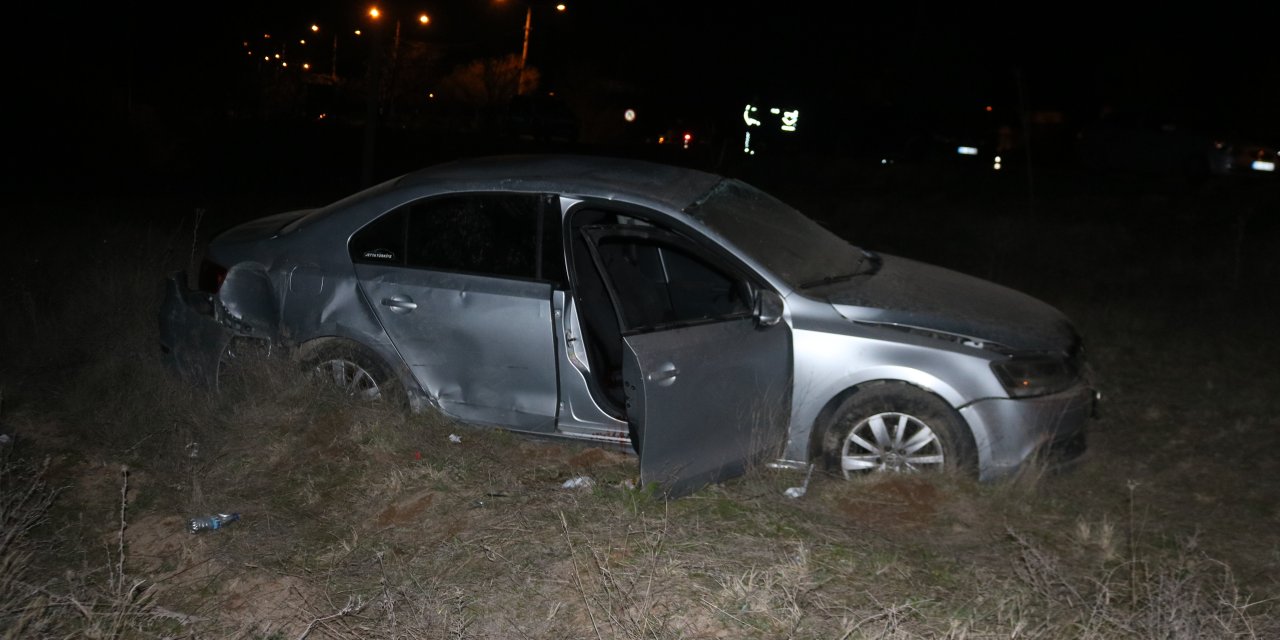 Nevşehir'de Çarpışan İki Otomobilden Biri Tarlaya Devrildi: 1 Ölü, 1 Yaralı