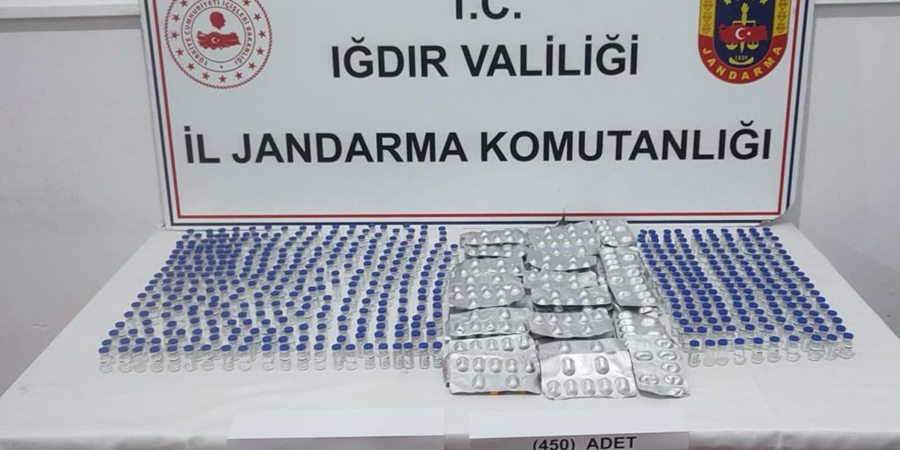 Metruk Binadaki Yabancıların Çantasından 521 Botoks İlacı Ve 450 Uyuşturucu Hap Çıktı