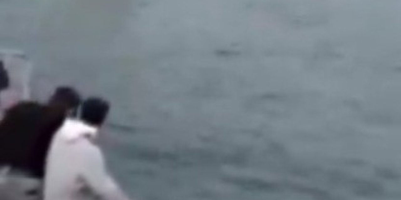 Halfeti’de Tekneler Kafa Kafaya Çarpıştı