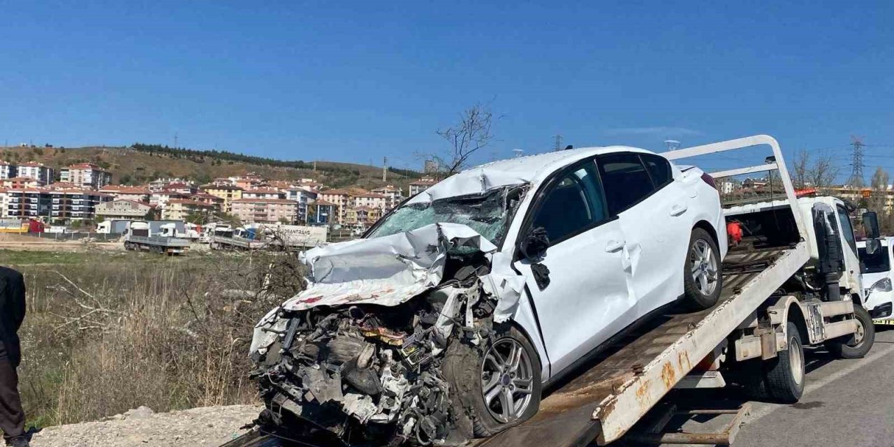 Ankara’da Otomobil Hafriyat Kamyonuna Çarptı: 1 Ölü