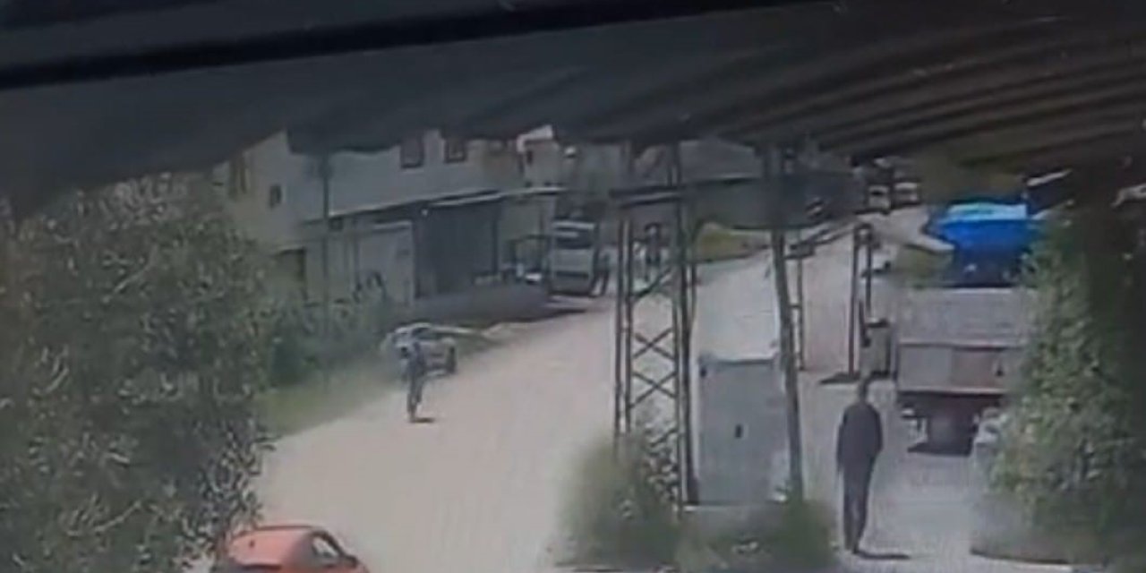 Bisiklete Çarpmamak İçin Yayaya Çarptı