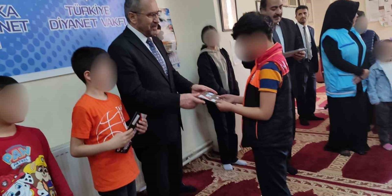 Elazığ’da Yetim Çocuklara Anlamlı Destek