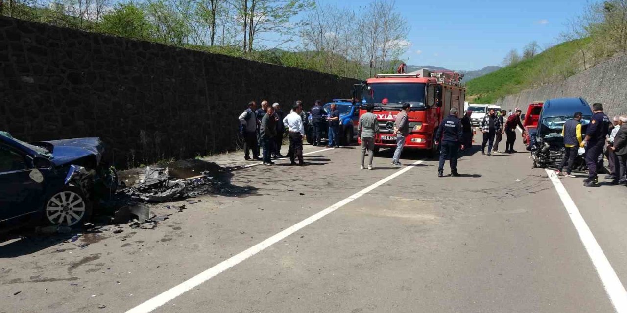 Ordu’da Cenaze Yolunda Kaza: 2’si Ağır 5 Yaralı
