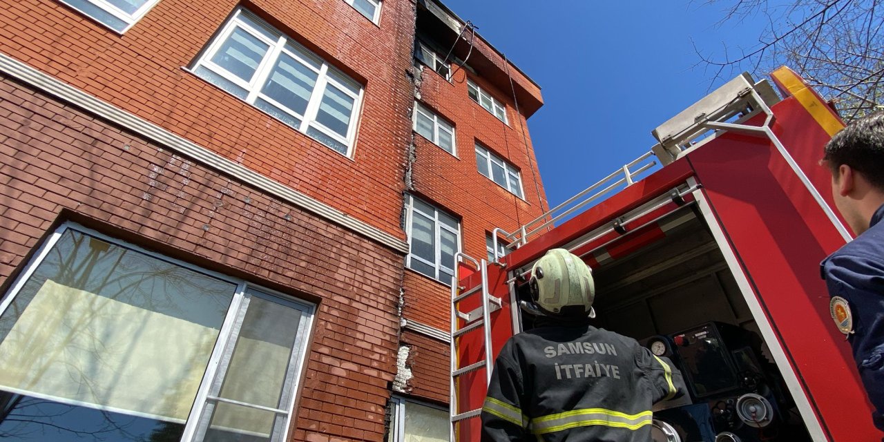 Samsun'da Okulda Yangın; Öğrenciler Tahliye Edildi