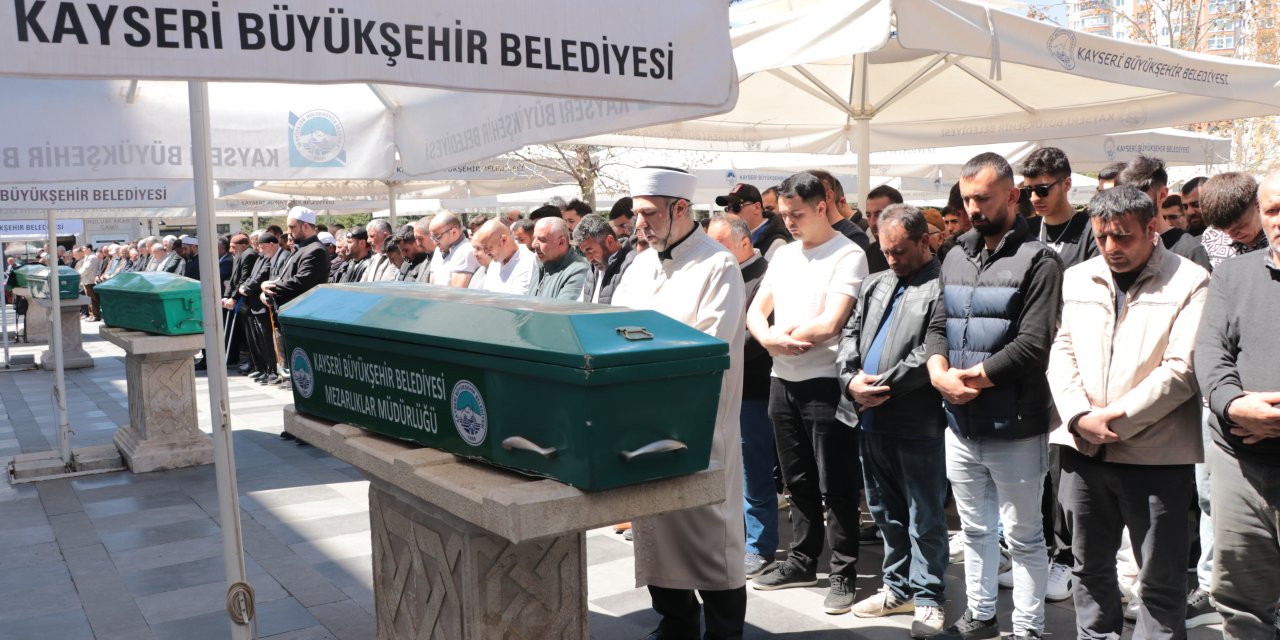 Sobadan Zehirlenen Kardeşler, Bayram Tatilinden Bir Gün Önce Dönmüş