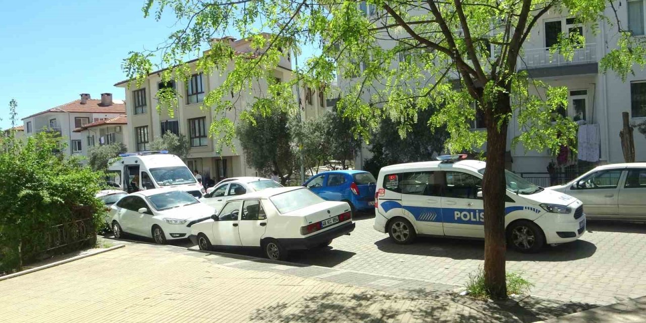 Emekli Polis Memuru Silahla Vurulmuş Halde Bulundu