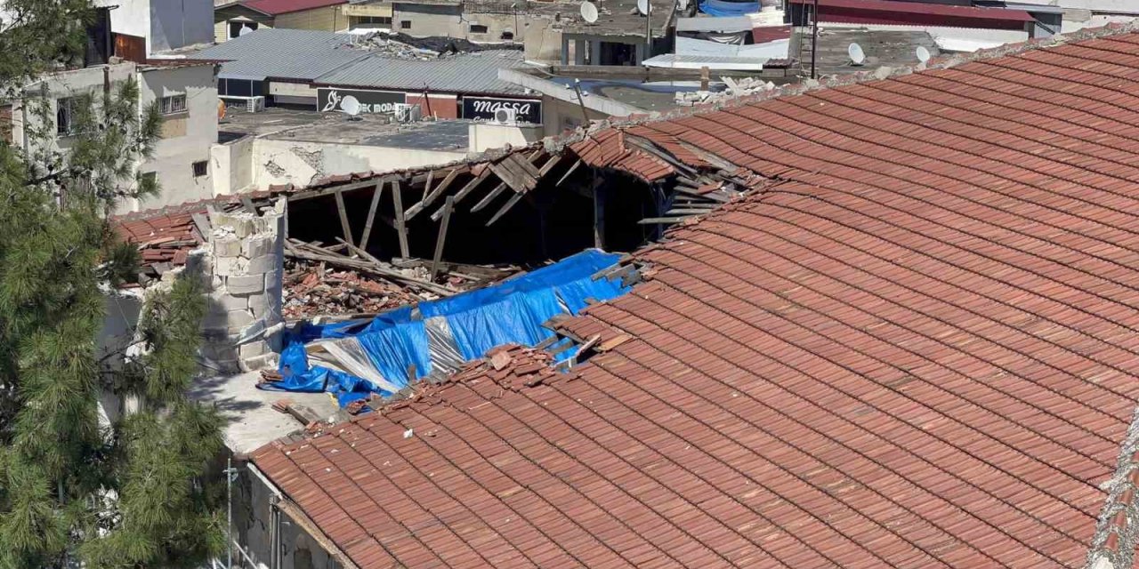 Osmaniye’de Depremden Hasar Gören 134 Yıllık Cami Restore Ediliyor