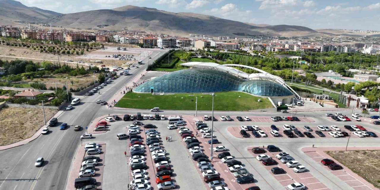 Selçuklu’nun Sembol Mekanlarına Yoğun İlgi