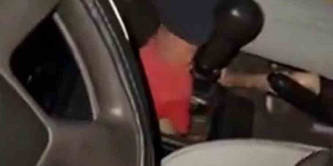 Araçlara Gizlenmiş Kaçak Silahlar Polisin Gözünden Kaçmadı