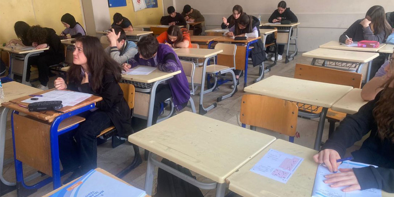 Rize’de 9. Sınıf Öğrencilerine “Matematik İzleme Testi” Uygulandı