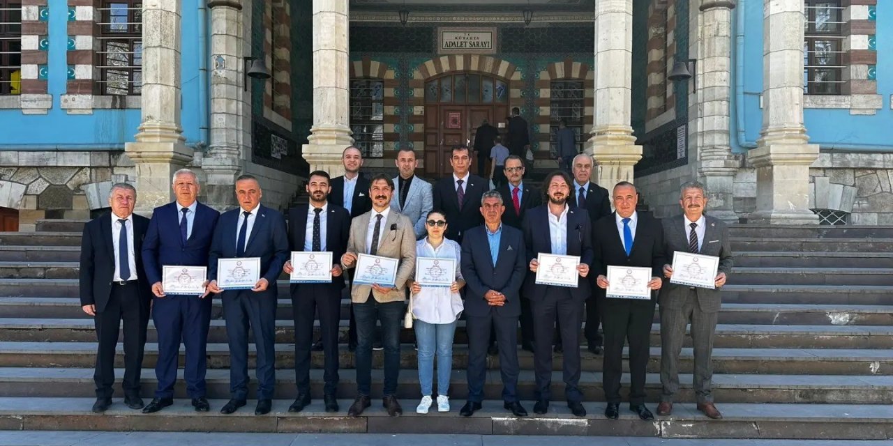 Mhp’den İl Genel Meclisi Ve Belediye Meclis Üyesi Seçilen Adaylar Mazbatalarını Aldı