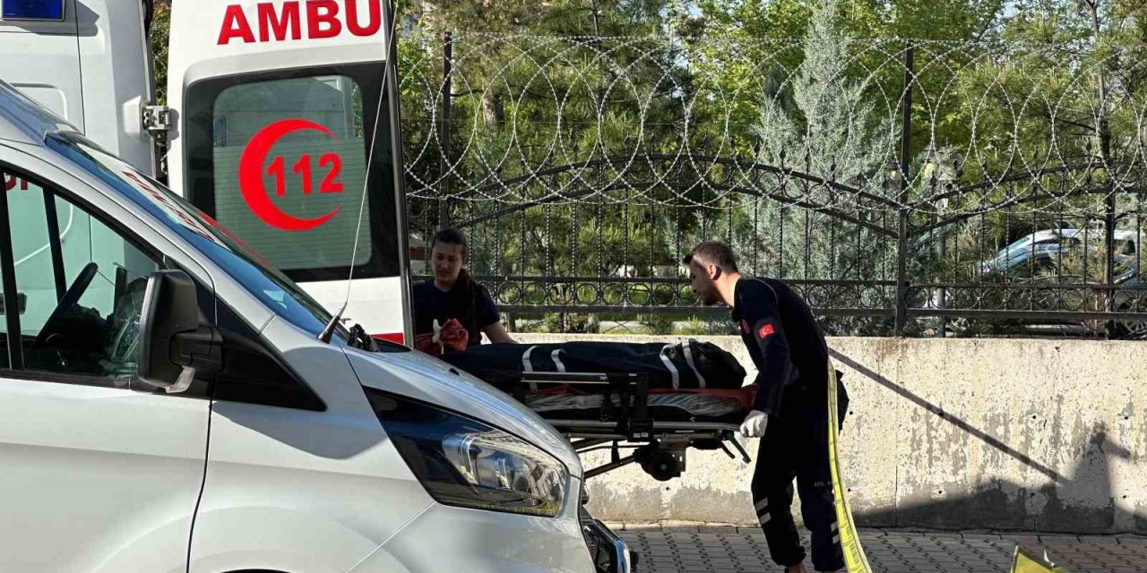 Diyarbakır’da Bunalıma Giren Kadın Kendini 14. Kattan Boşluğa Bıraktı