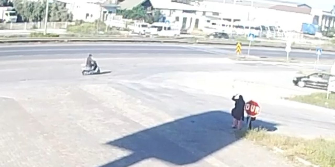 Kaza Göz Göre Göre Geldi, O Anlar Kameraya Yansıdı: 1 Yaralı