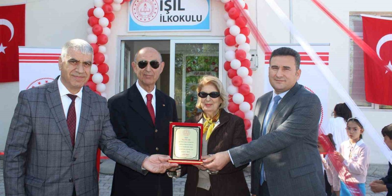 Emekli İkramiyesiyle Köyde Okul Yaptı