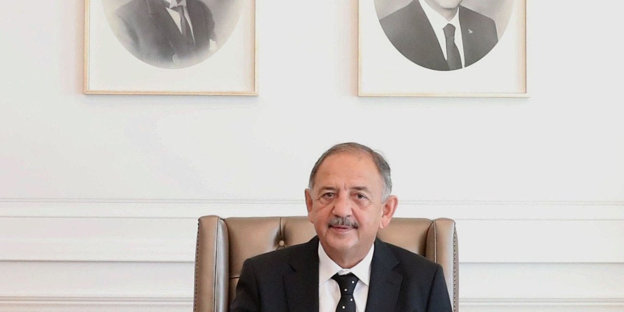Bakan Özhaseki: "Elimiz, Gözümüz, Gönlümüz Deprem Bölgesinde"