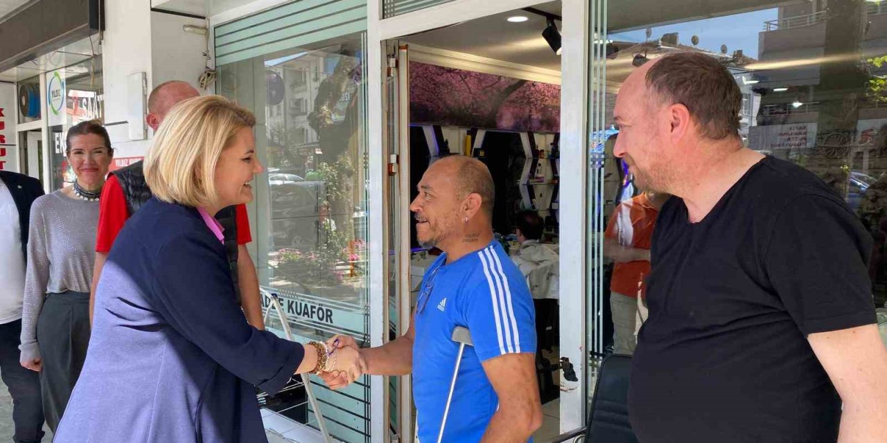 Başkan Hürriyet’ten Esnafa Teşekkür