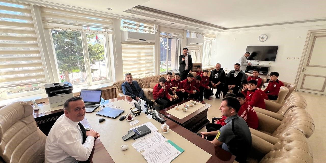 Başkan Ural: " Hentbolu Bırakılan Bir Spor Olmaktan Çıkarmak İstiyoruz"