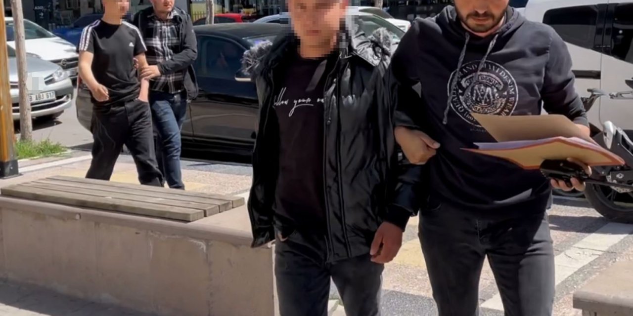 Aksaray’da 2 Kişiyi Bıçaklayan 3 Yabancı Uyruklu Şahıs Tutuklandı