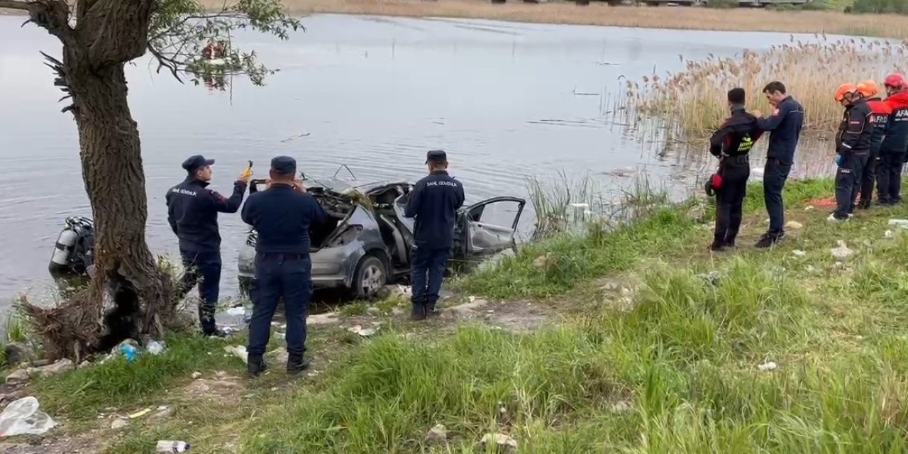İstanbul’da Kontrolden Çıkan Otomobil Büyükçekmece Gölü’ne Düştü: 1 Yaralı