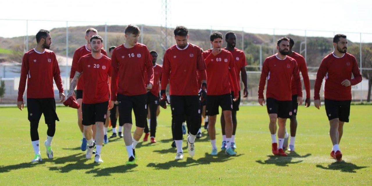 Sivasspor’da Fenerbahçe Hazırlıkları Başladı