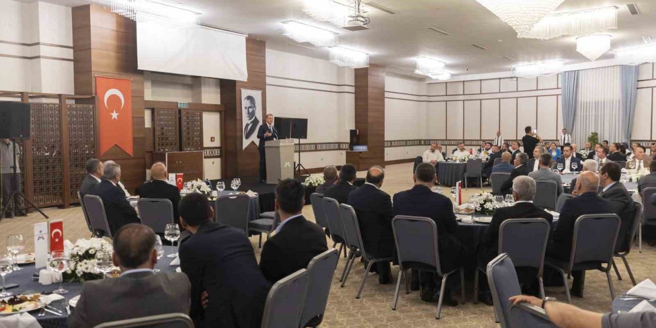 Başkan Seçer: "Bizim Odağımızın Mersin Olması Lazım"