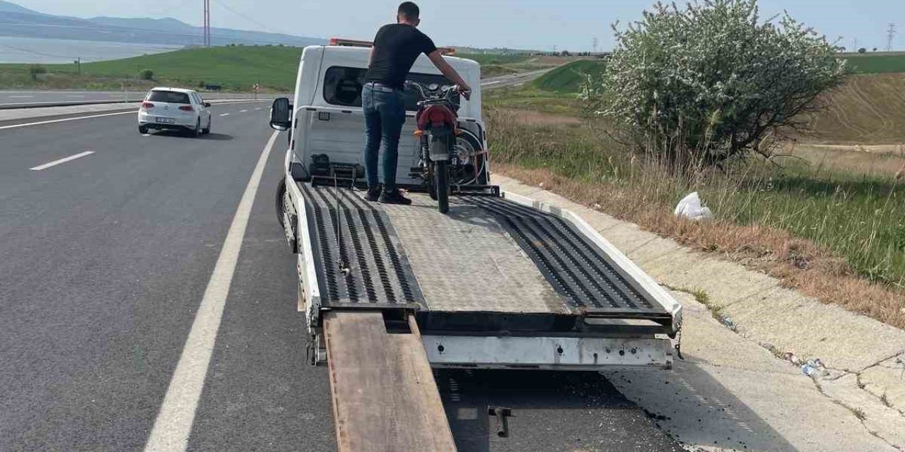 Gelibolu’da Polis Ekiplerinin Motosiklet Denetimleri Sürüyor