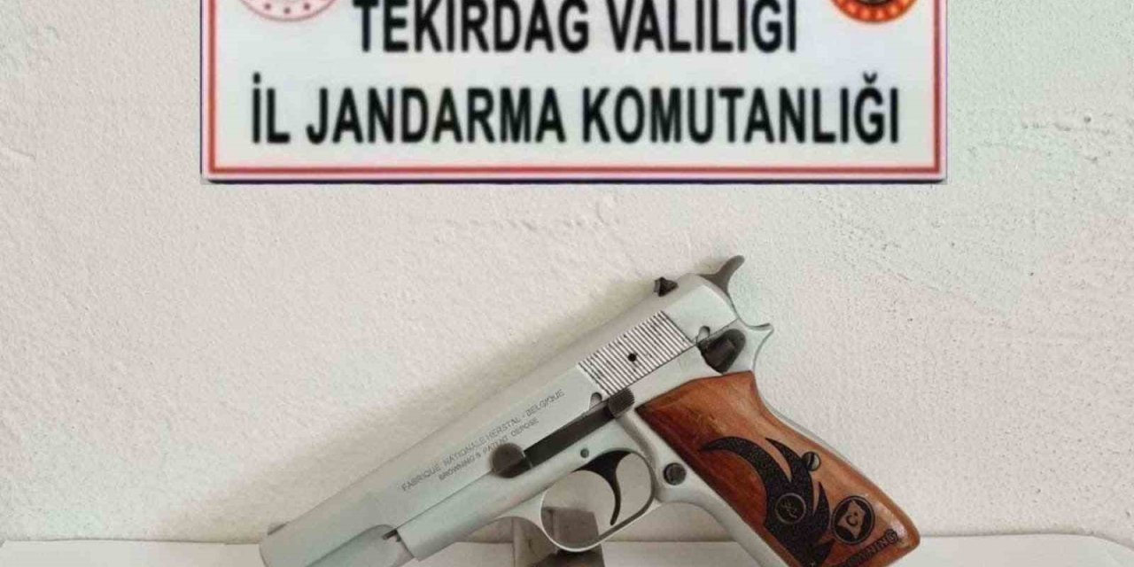 Tekirdağ’da Tabancalar Ele Geçirildi