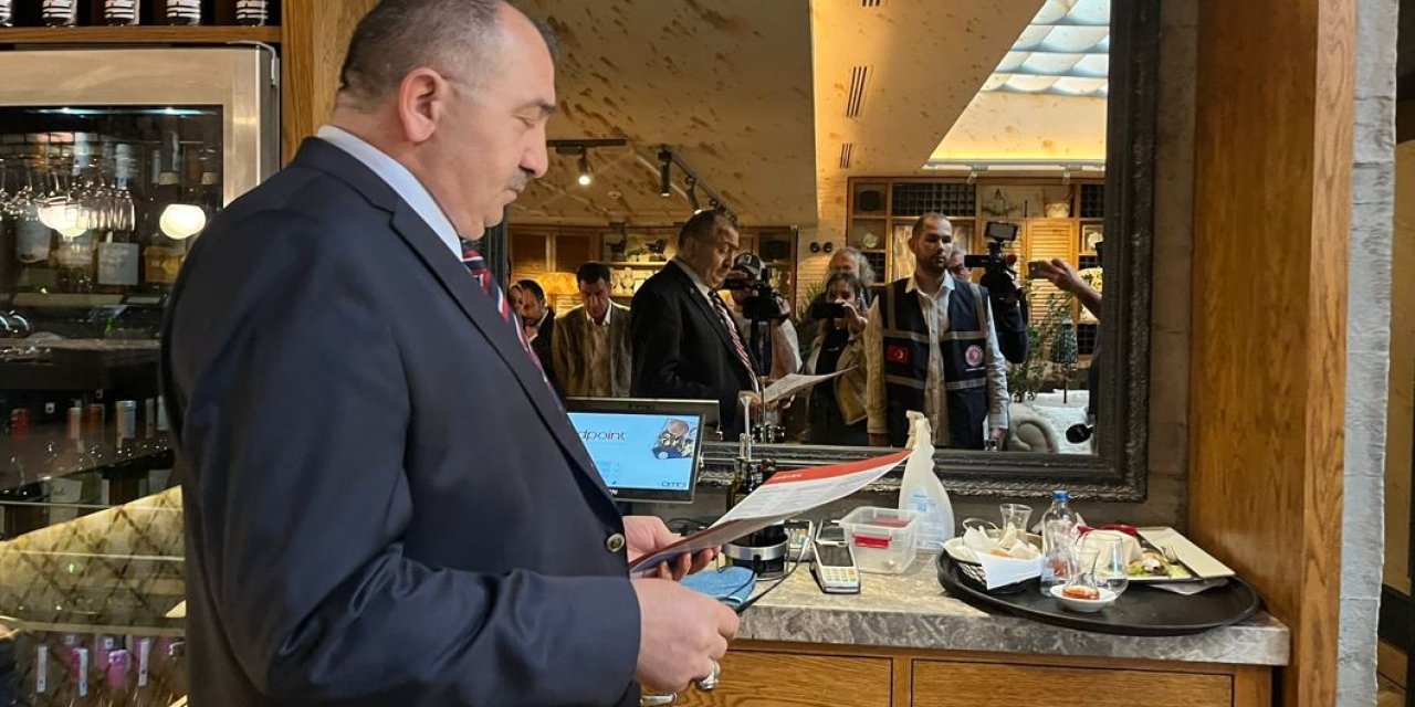 İstanbul - İstiklal Caddesi'nde Kafe Ve Restoranlara Menü Denetimi