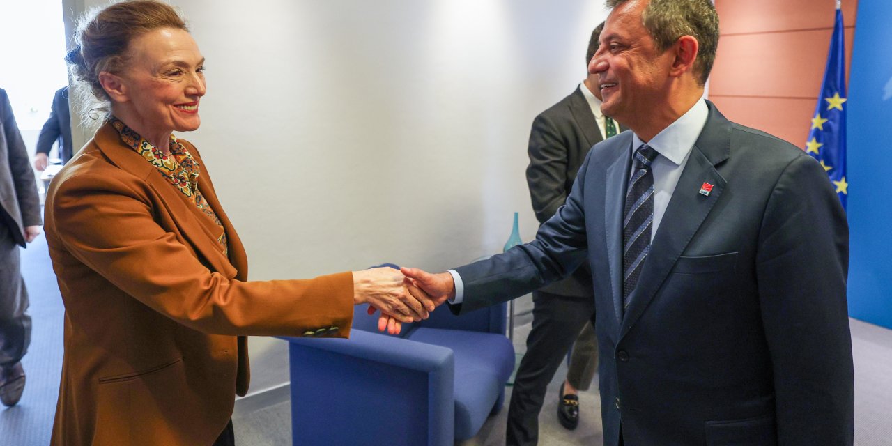 Chp Genel Başkanı Özel, Strazburg’da Temaslarda Bulundu