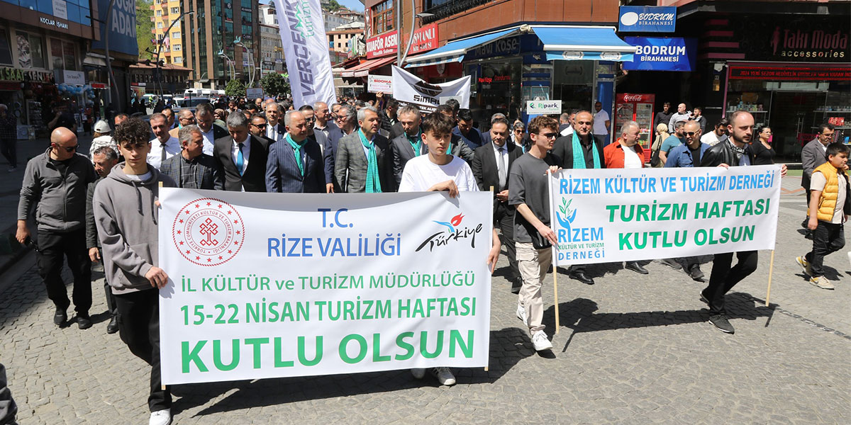 Rize'de "Turizm Haftası" dolayısıyla kortej yürüyüşü gerçekleştirildi