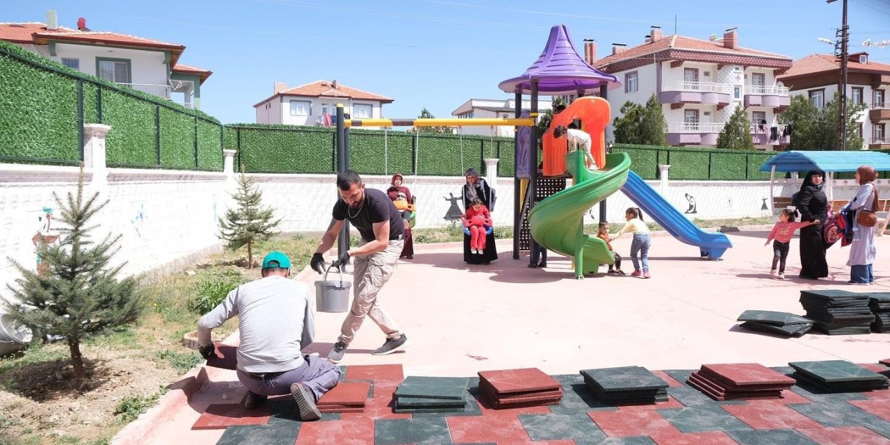 Kur’an Kursu Bahçesine Oyun Grubu Kuruldu