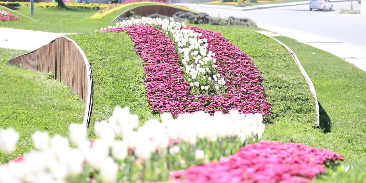 Dursun: Sultangazimizin Dört Bir Yanını Güzelliklerle Donatıyoruz