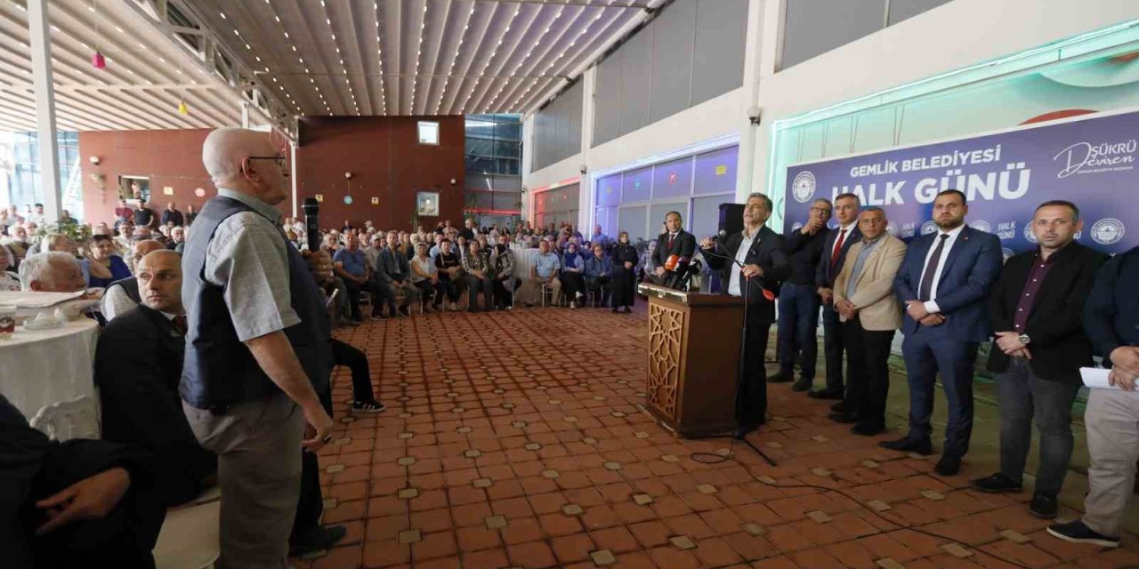 Gemlik Belediye Başkanı Şükrü Deviren ’halk Günü’nde Vatandaşları Dinledi