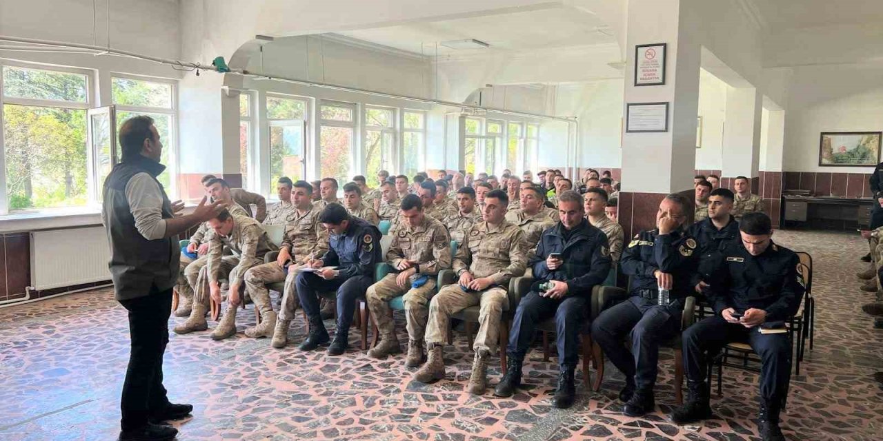 Elazığ’da Jandarma Personeline Yangın Eğitimi