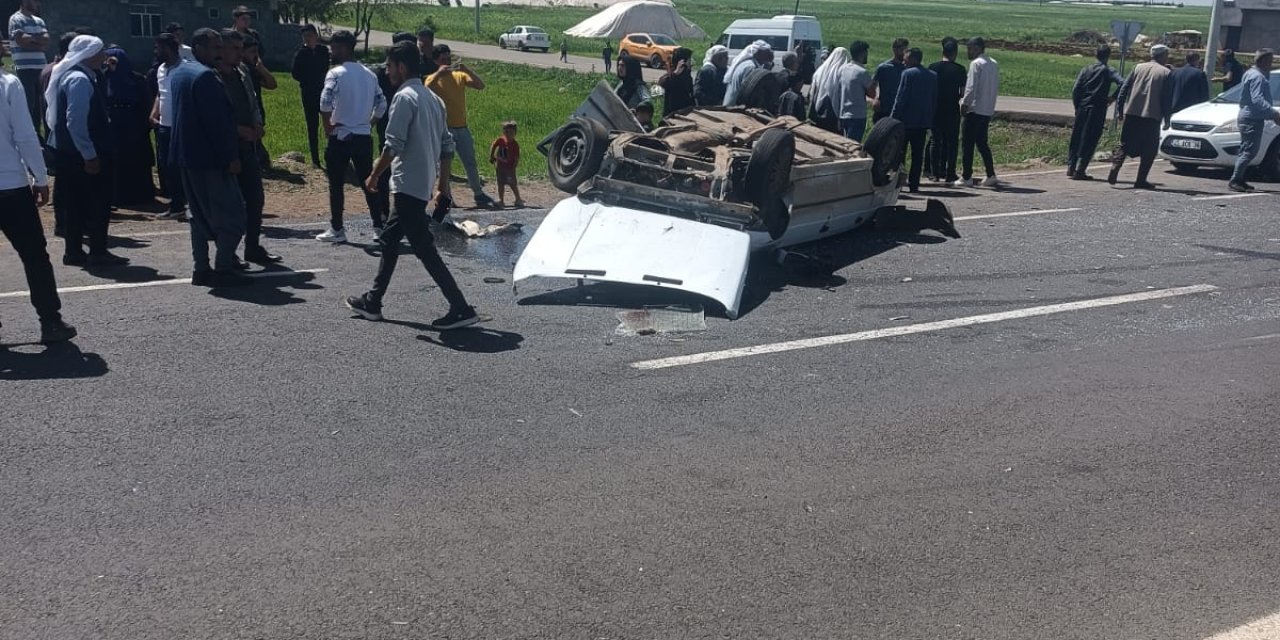 Diyarbakır'da Otomobiller Kavşakta Çarpıştı: 4 Yaralı