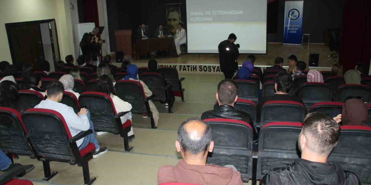 Şırnak’ta “Çocuk İhmal Ve İstismarı İle Mücadele Eğitimi” Verildi