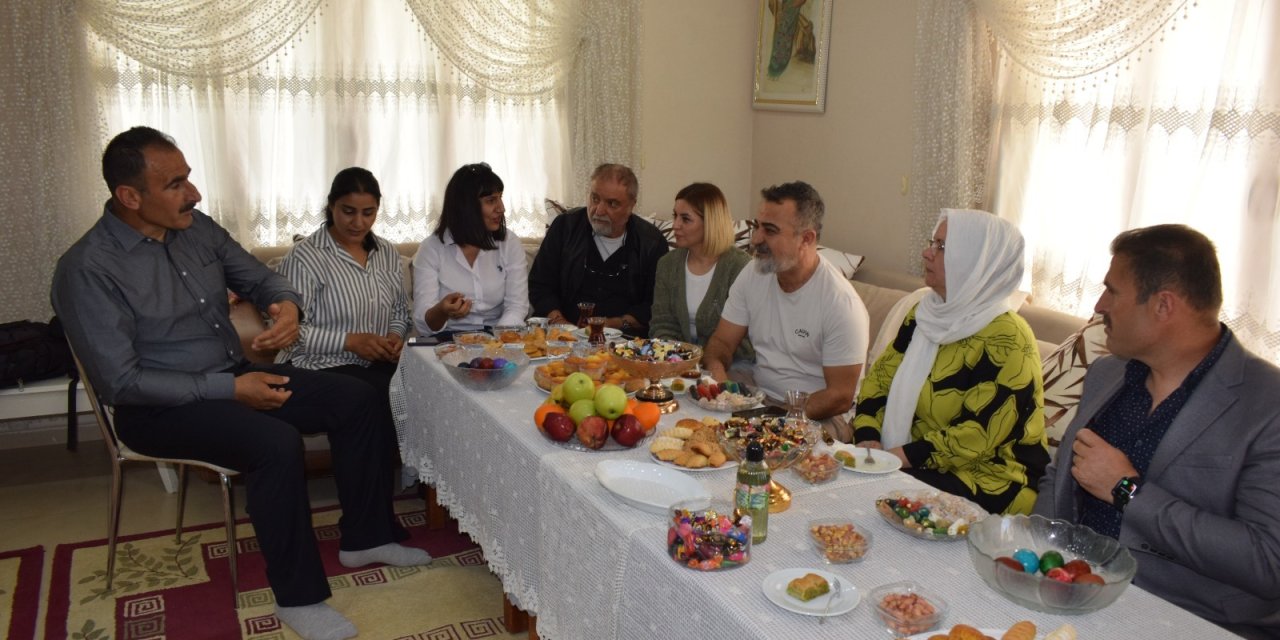 Batman'da Ezidiler, 'çarşema Sor Bayramı'nı Kutladı
