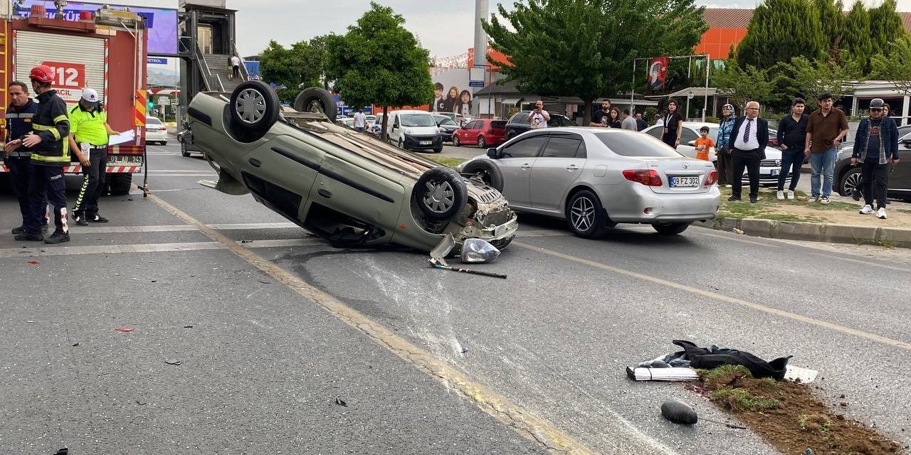 Takla Atan Araçtan Fırlayan Sürücü Hayatını Kaybetti