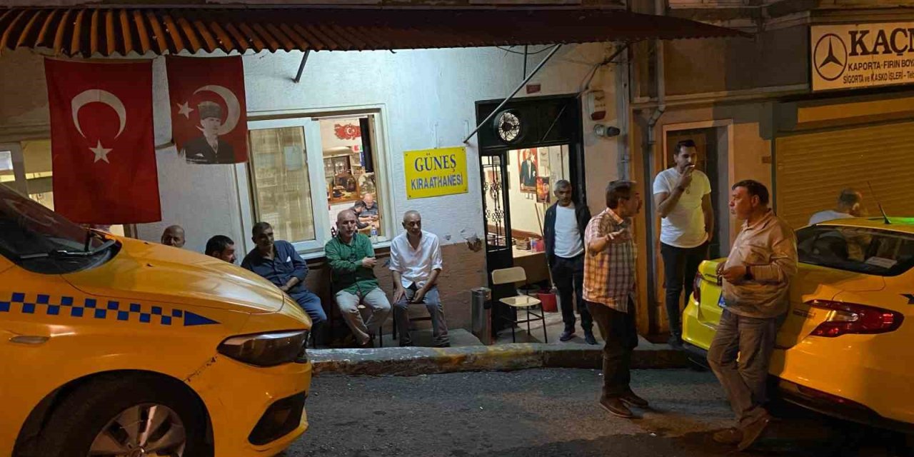 Sarıyer’de Taksiciyi Defalarca Bıçaklayıp Yol Kenarına Atan Saldırgan Aracı Alıp Kaçtı